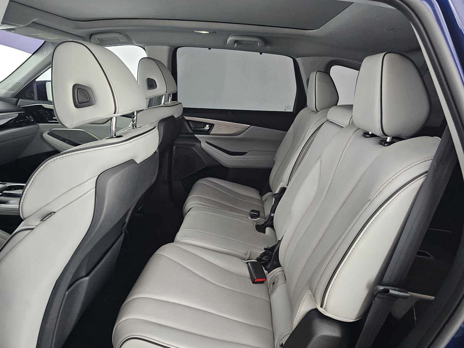 2023 Acura MDX w/Advance Package