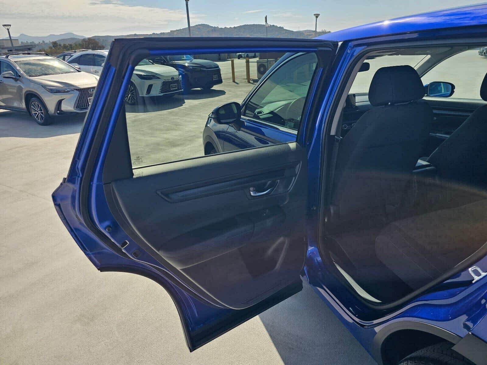 2025 Honda CR-V LX