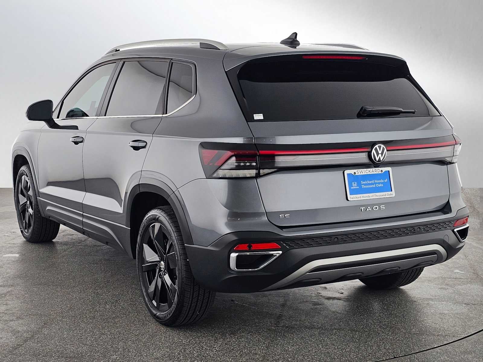 2026 Volkswagen Taos SE