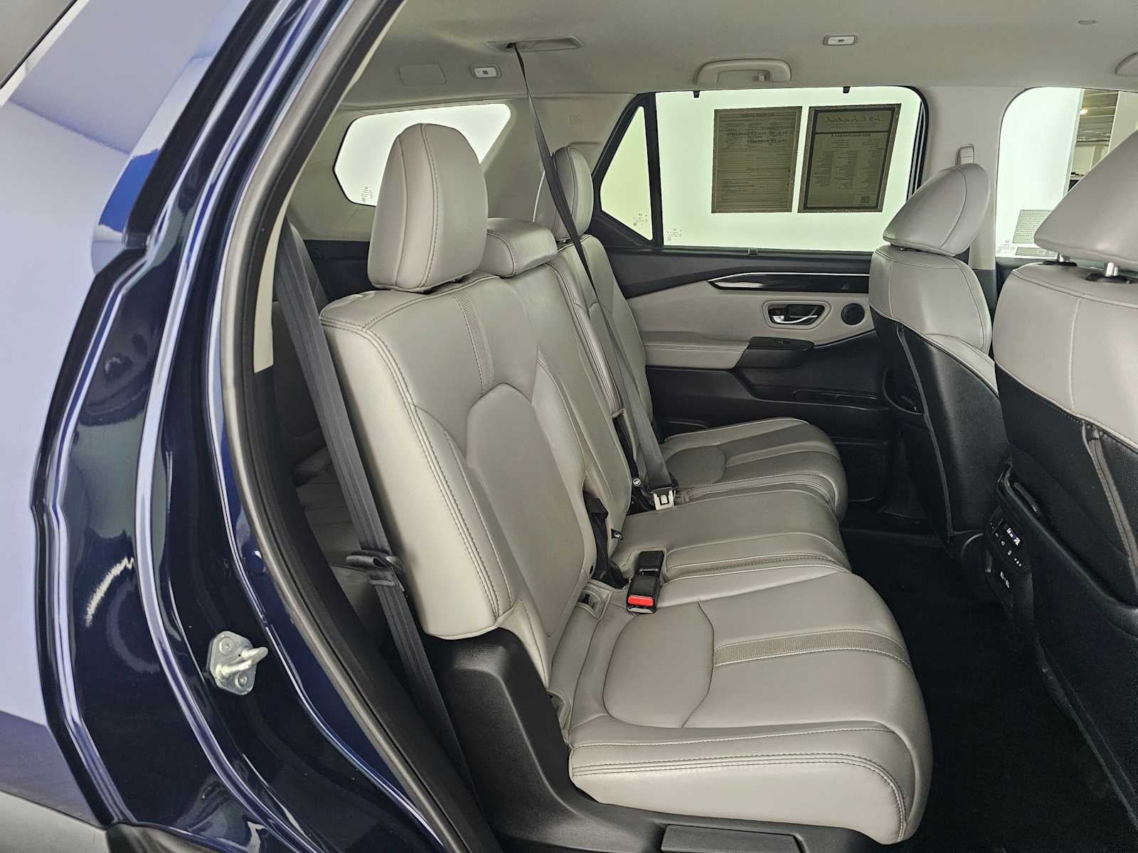 2023 Honda Pilot EX-L 8 Passenger