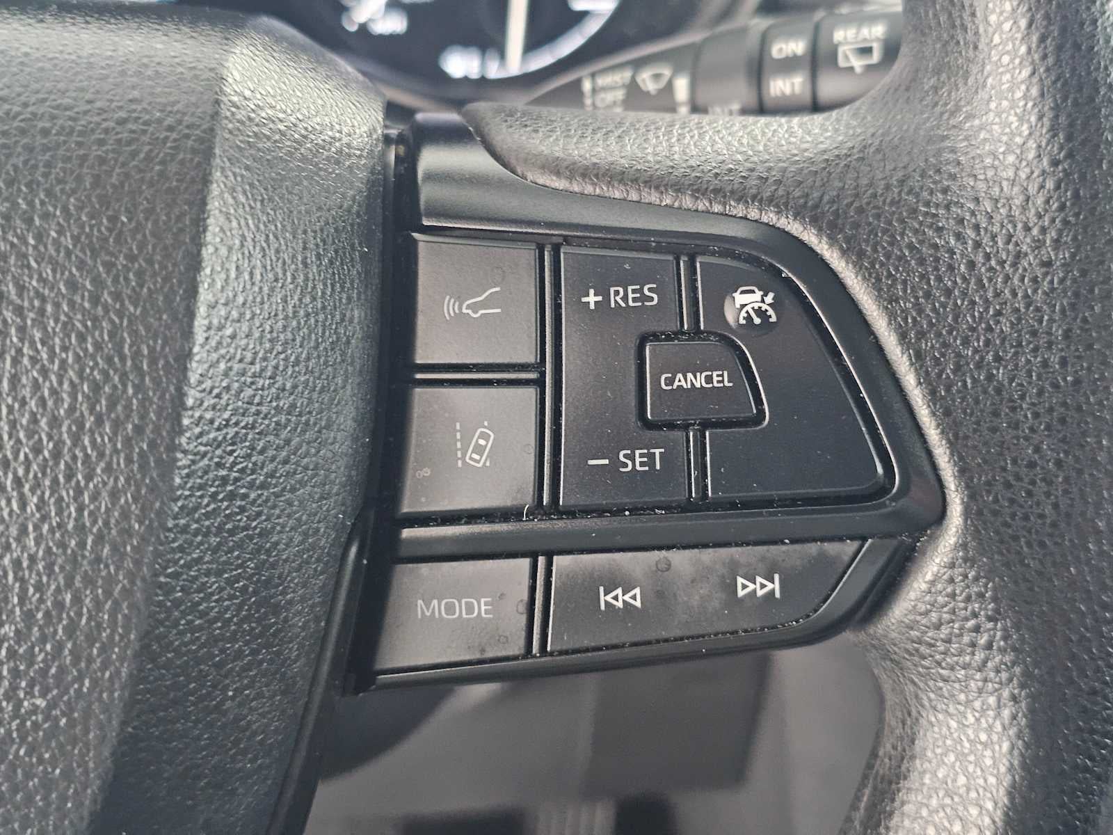 2024 Toyota Sienna LE