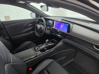 2025 Toyota Crown Signia XLE