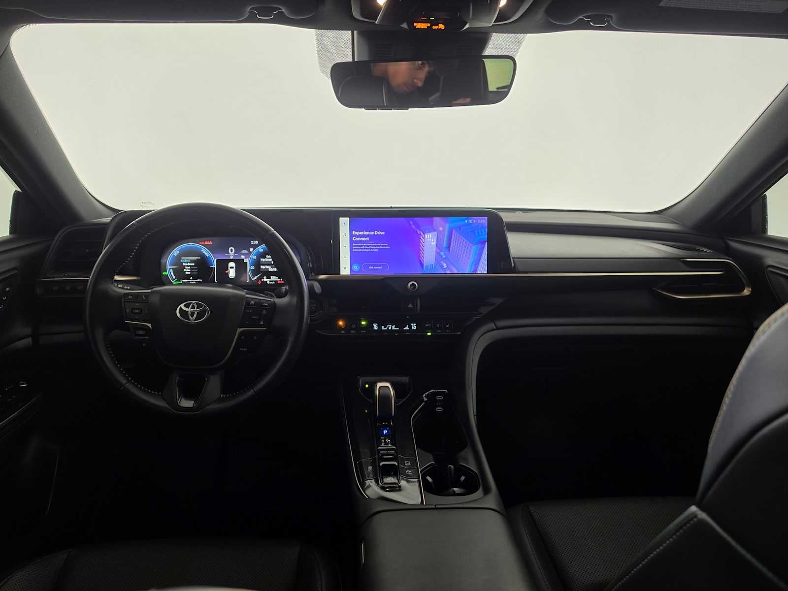 2025 Toyota Crown Signia XLE