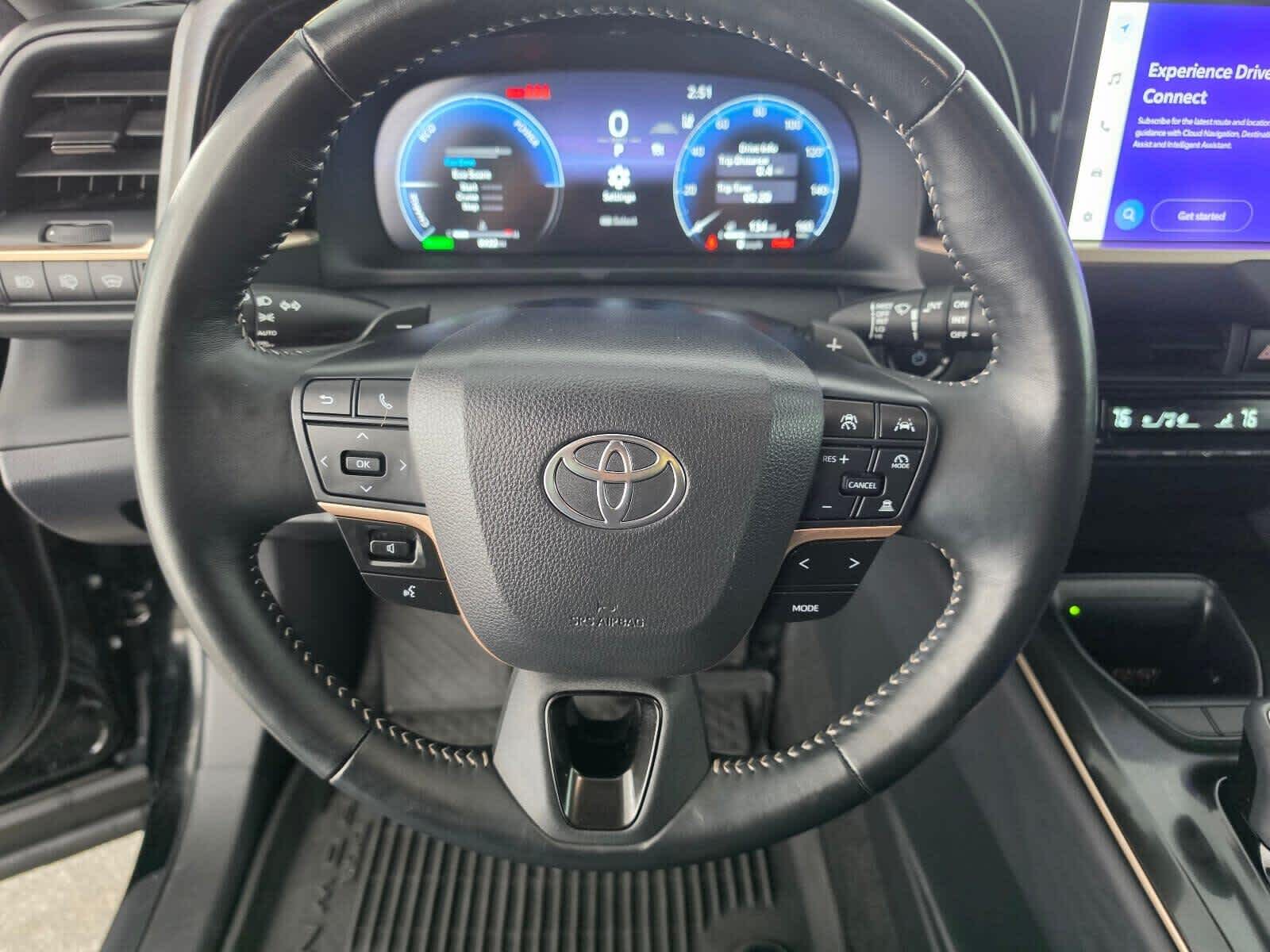 2025 Toyota Crown Signia XLE