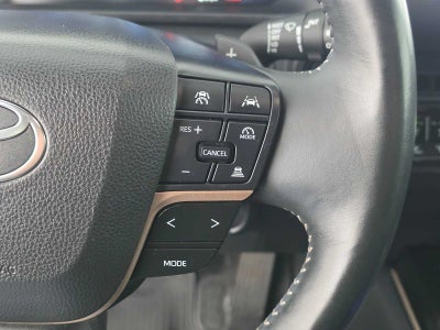 2025 Toyota Crown Signia XLE