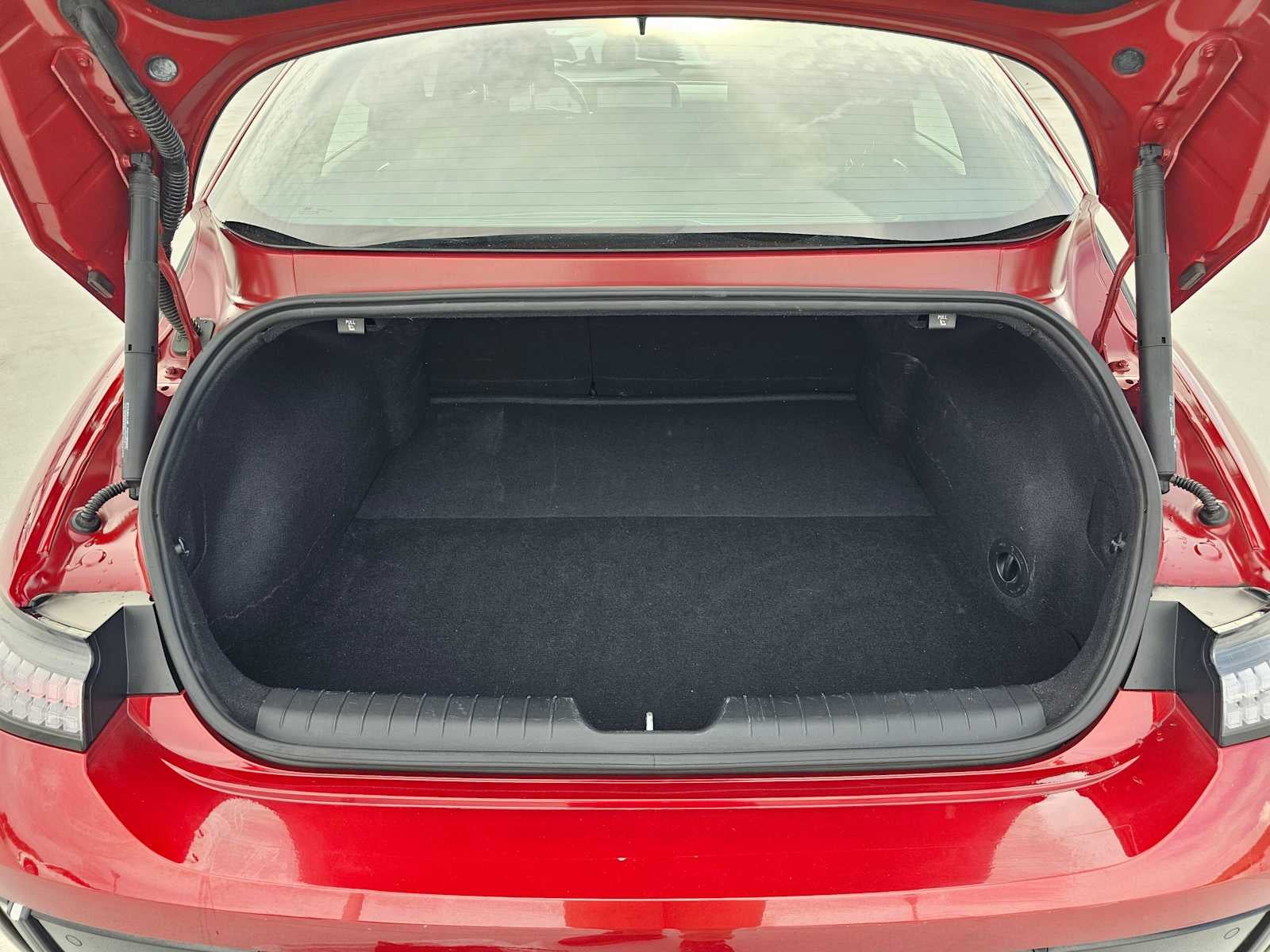 2024 Hyundai IONIQ 6 SE