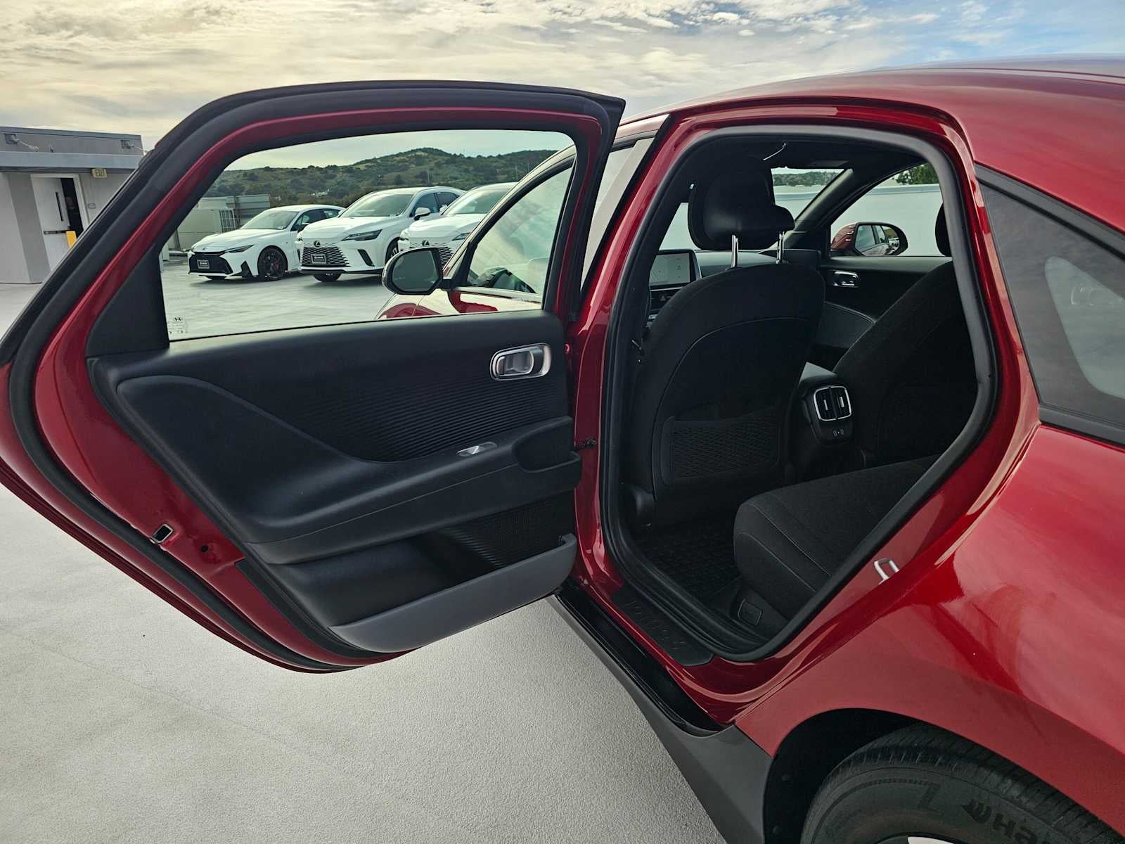 2024 Hyundai IONIQ 6 SE