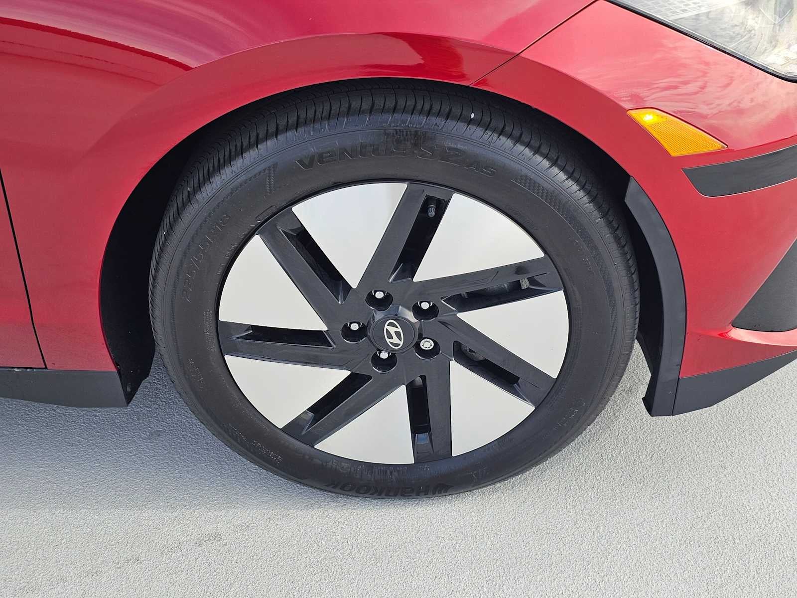 2024 Hyundai IONIQ 6 SE