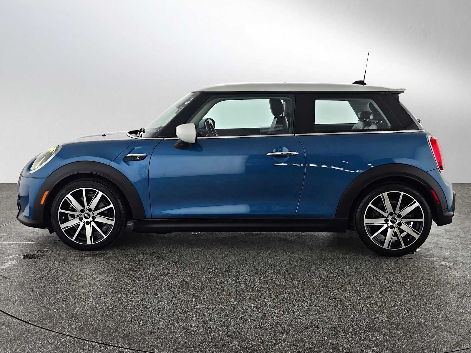 2022 MINI Hardtop 2 Door Cooper S