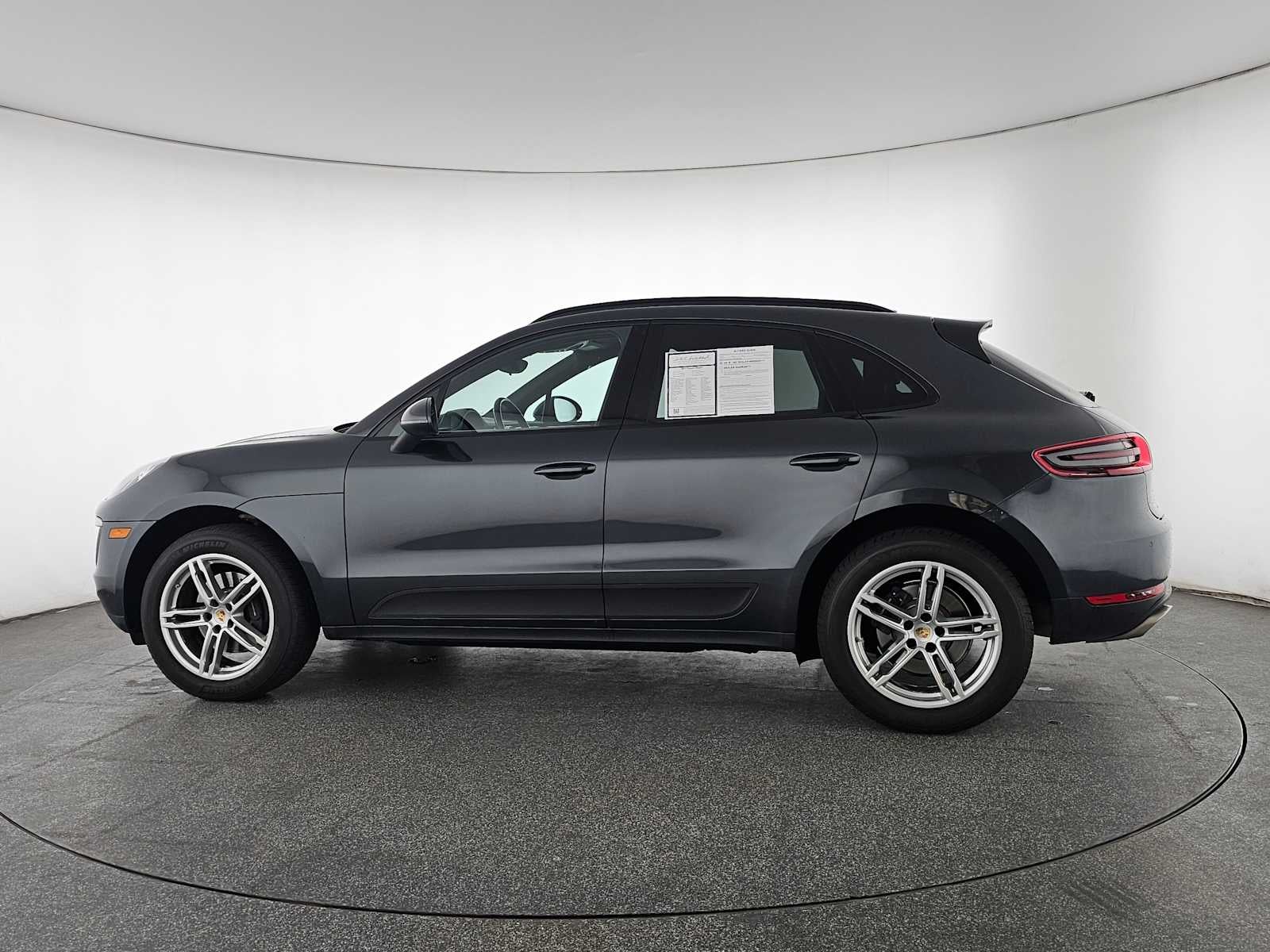 2017 Porsche Macan AWD