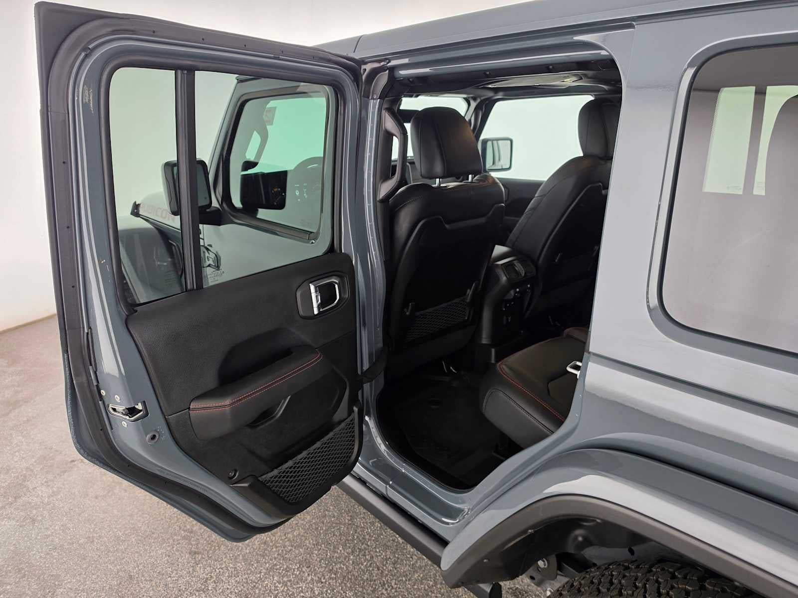 2025 Jeep Wrangler Rubicon X