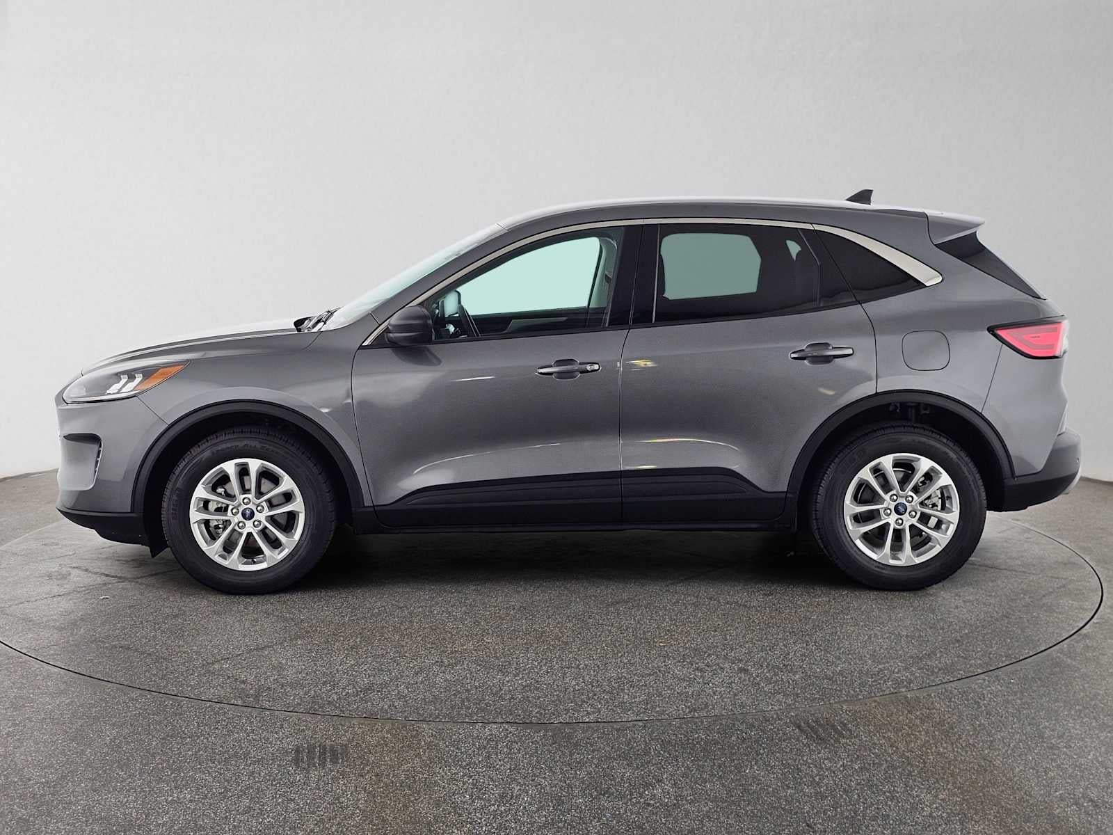 2022 Ford Escape SE Hybrid