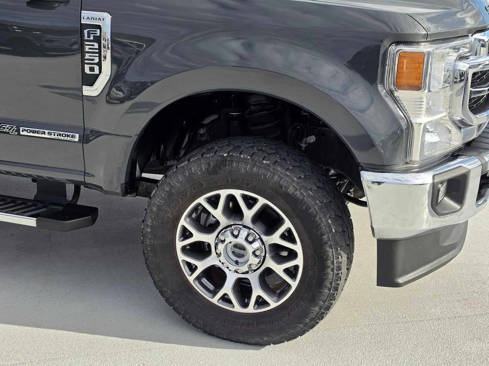 2021 Ford Super Duty F-250 Pickup LARIAT
