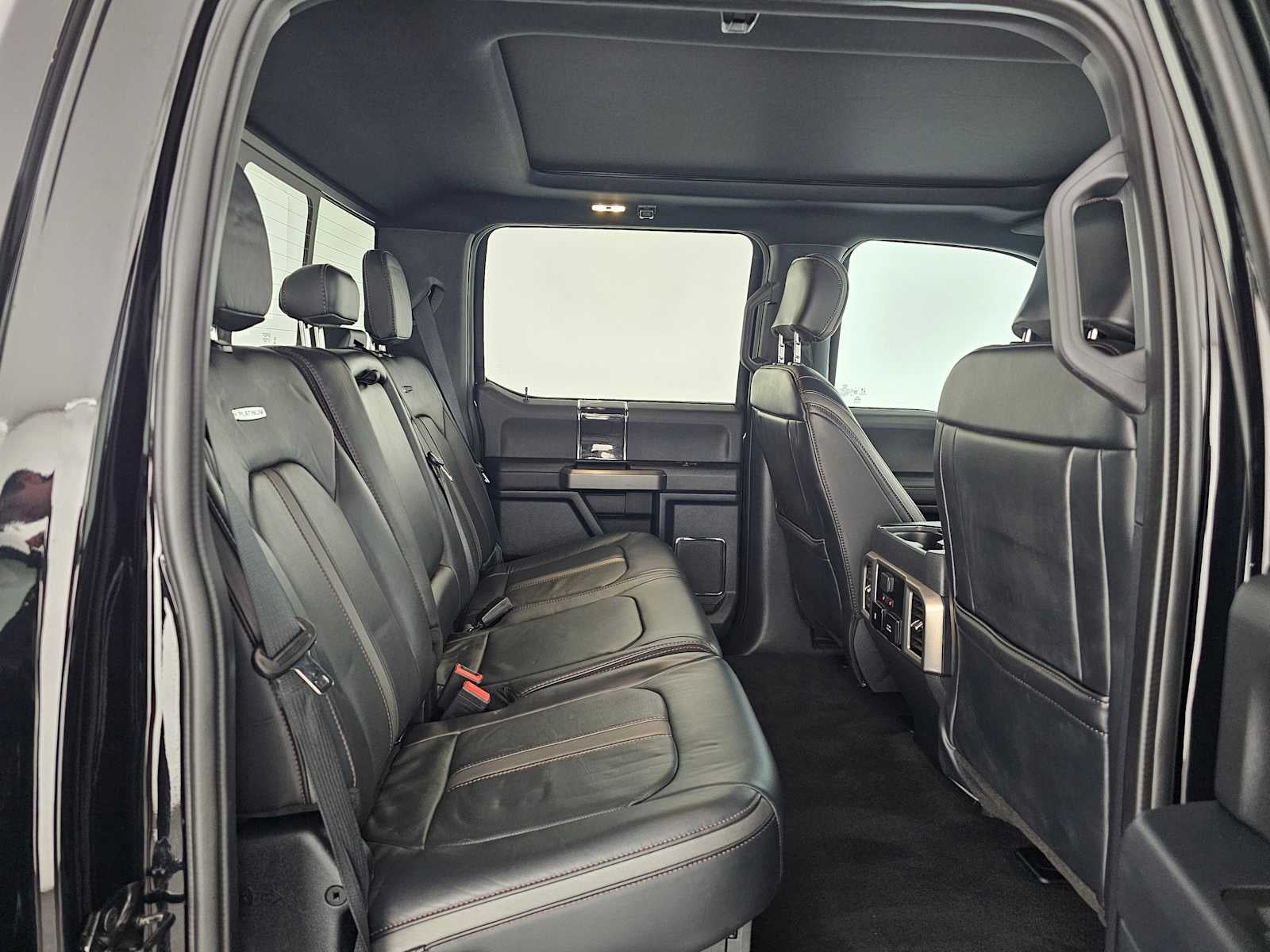 2022 Ford Super Duty F-250 SRW Platinum