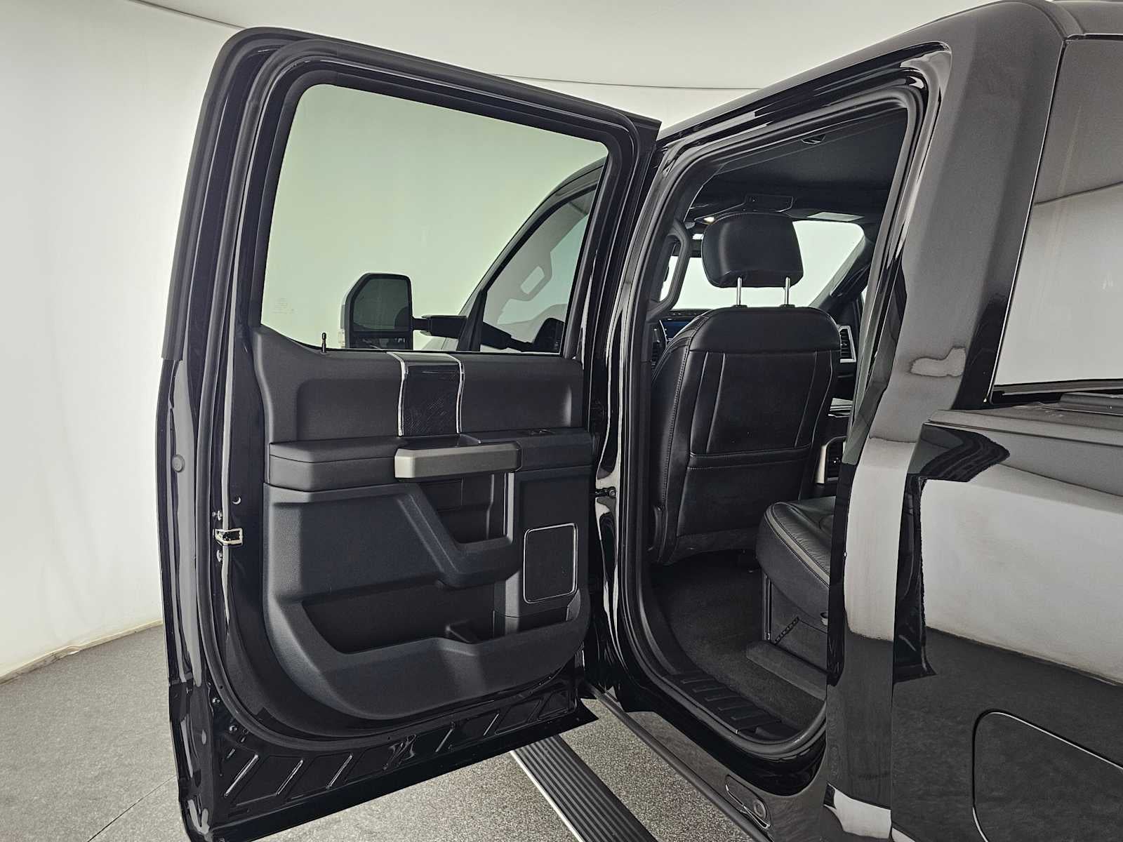 2022 Ford Super Duty F-250 SRW Platinum