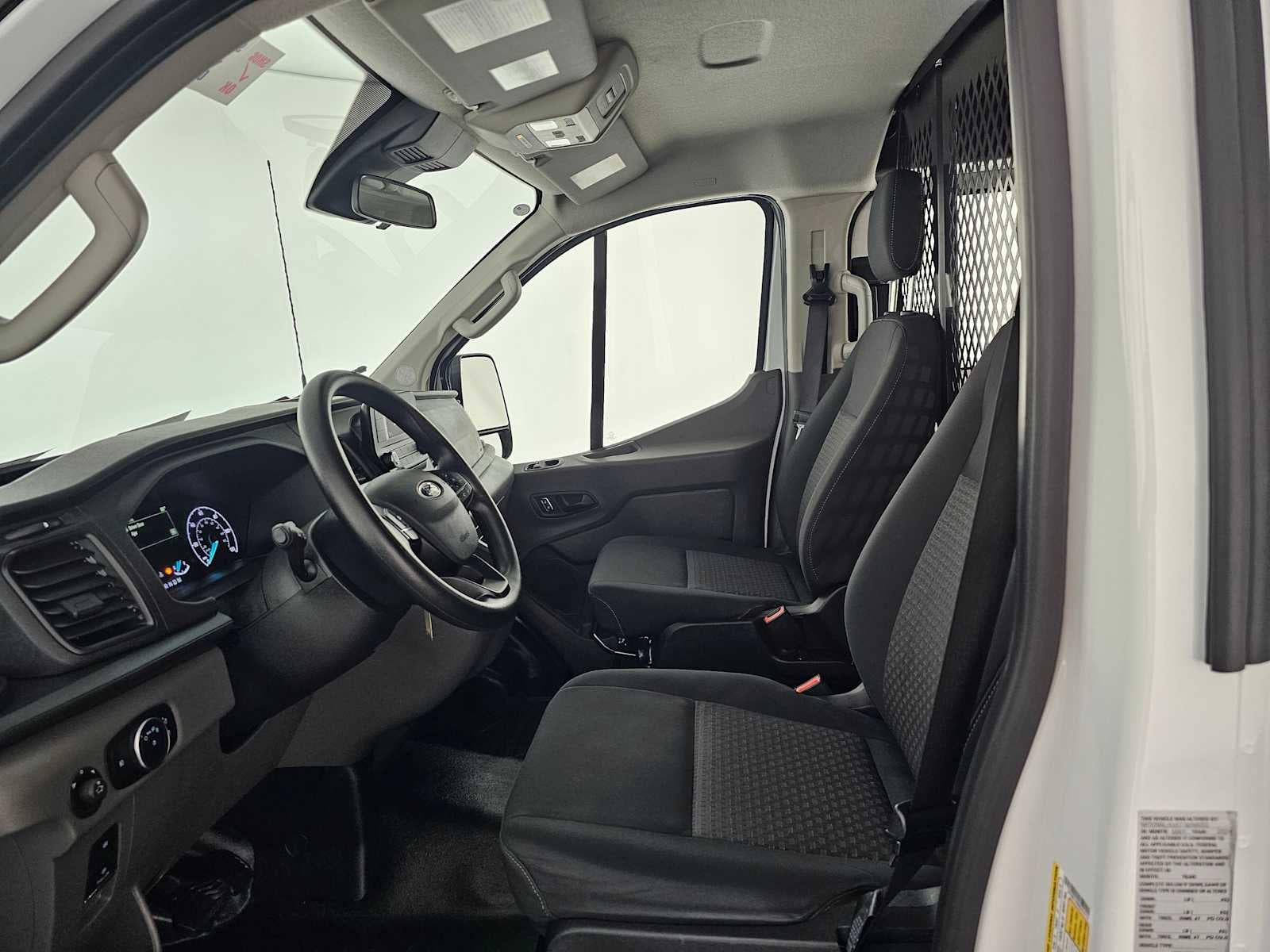 2024 Ford Transit T-250 130" Low Rf 9070 GVWR RWD