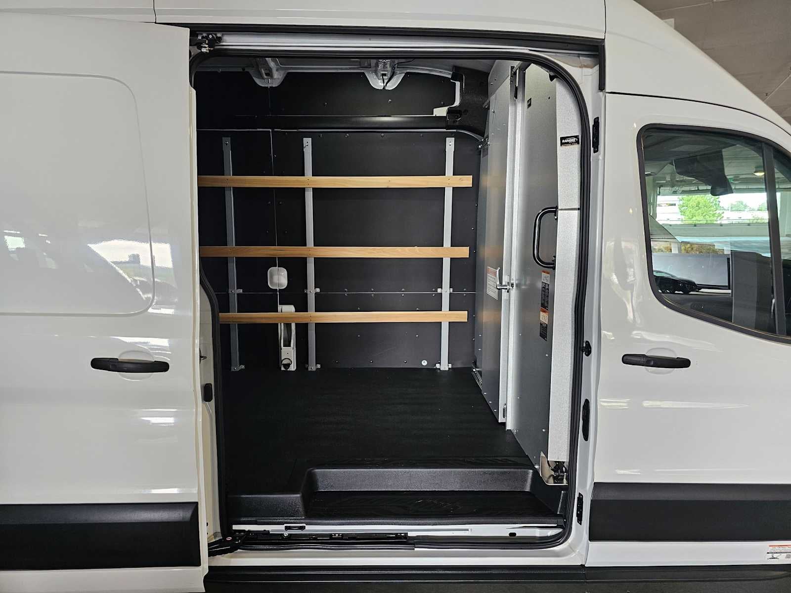 2022 Ford E-Transit Cargo Van T-350 148" Hi Rf 9500 GVWR RWD