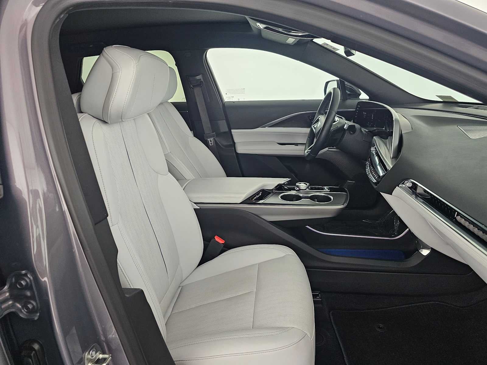 2025 Cadillac LYRIQ Luxury