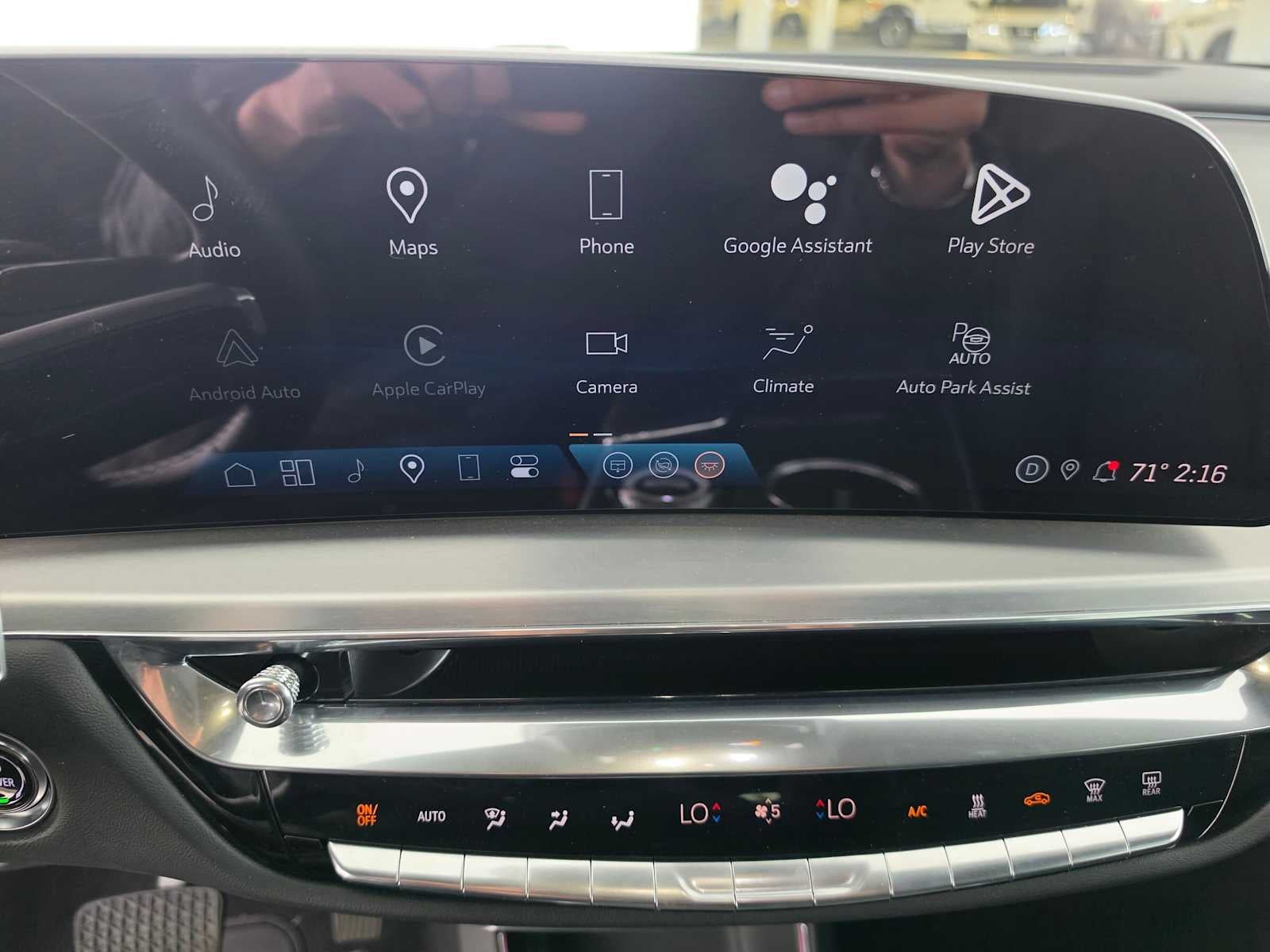 2024 Cadillac LYRIQ Sport