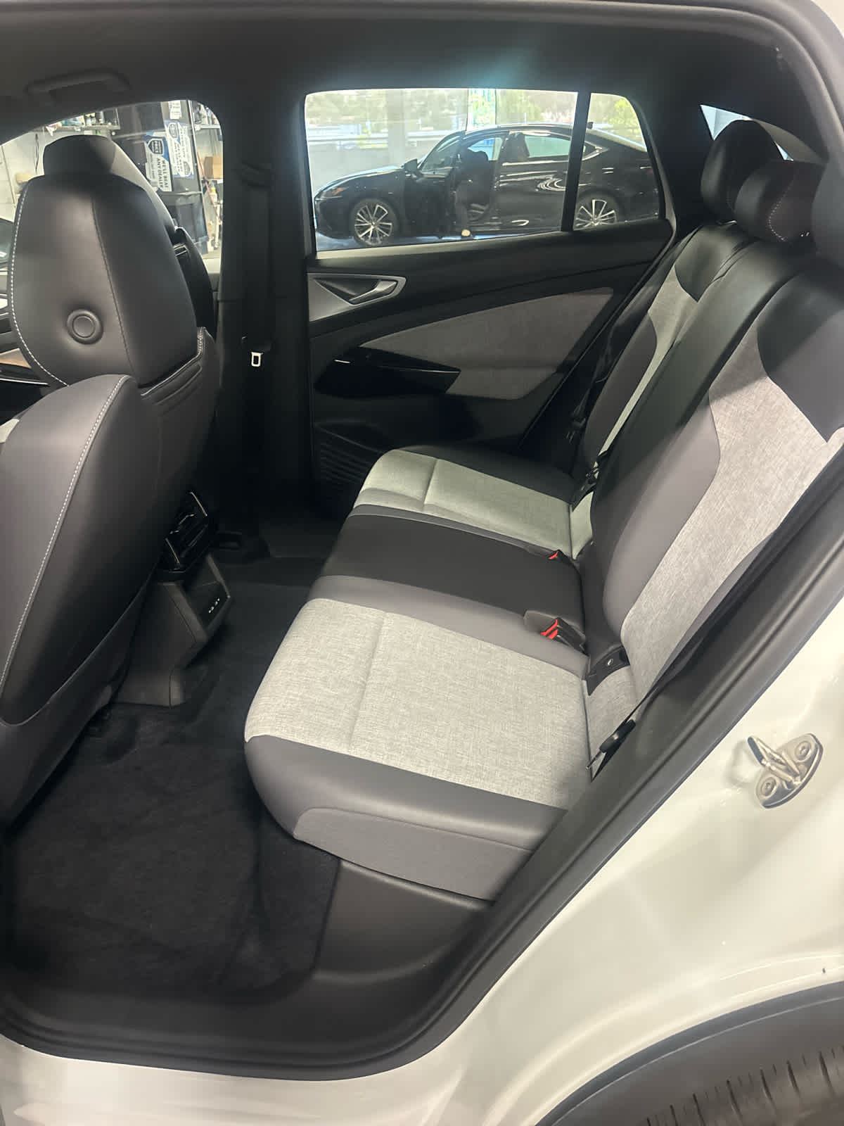 2024 Volkswagen ID.4 Standard