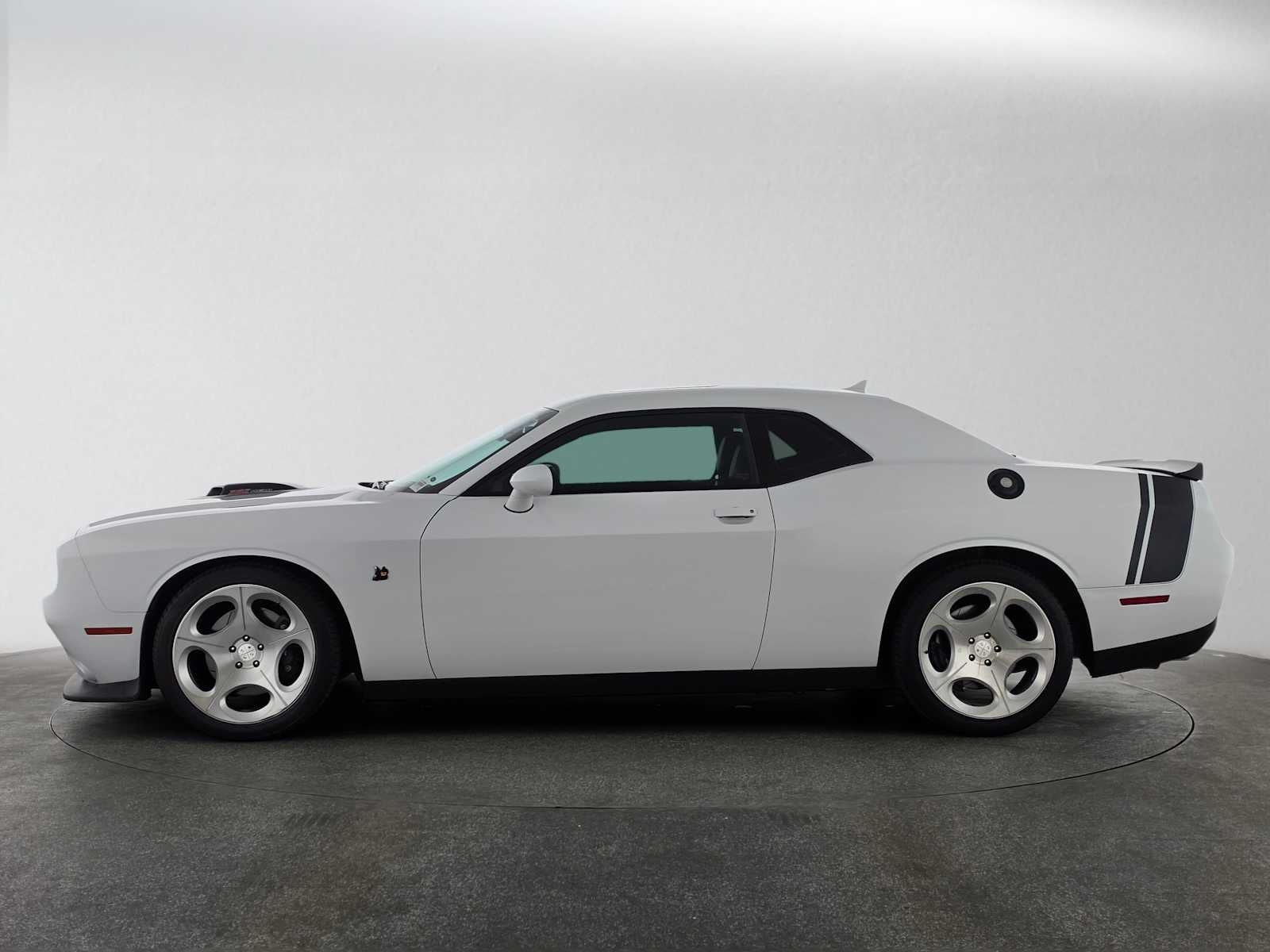 2018 Dodge Challenger 392 Hemi Scat Pack Shaker