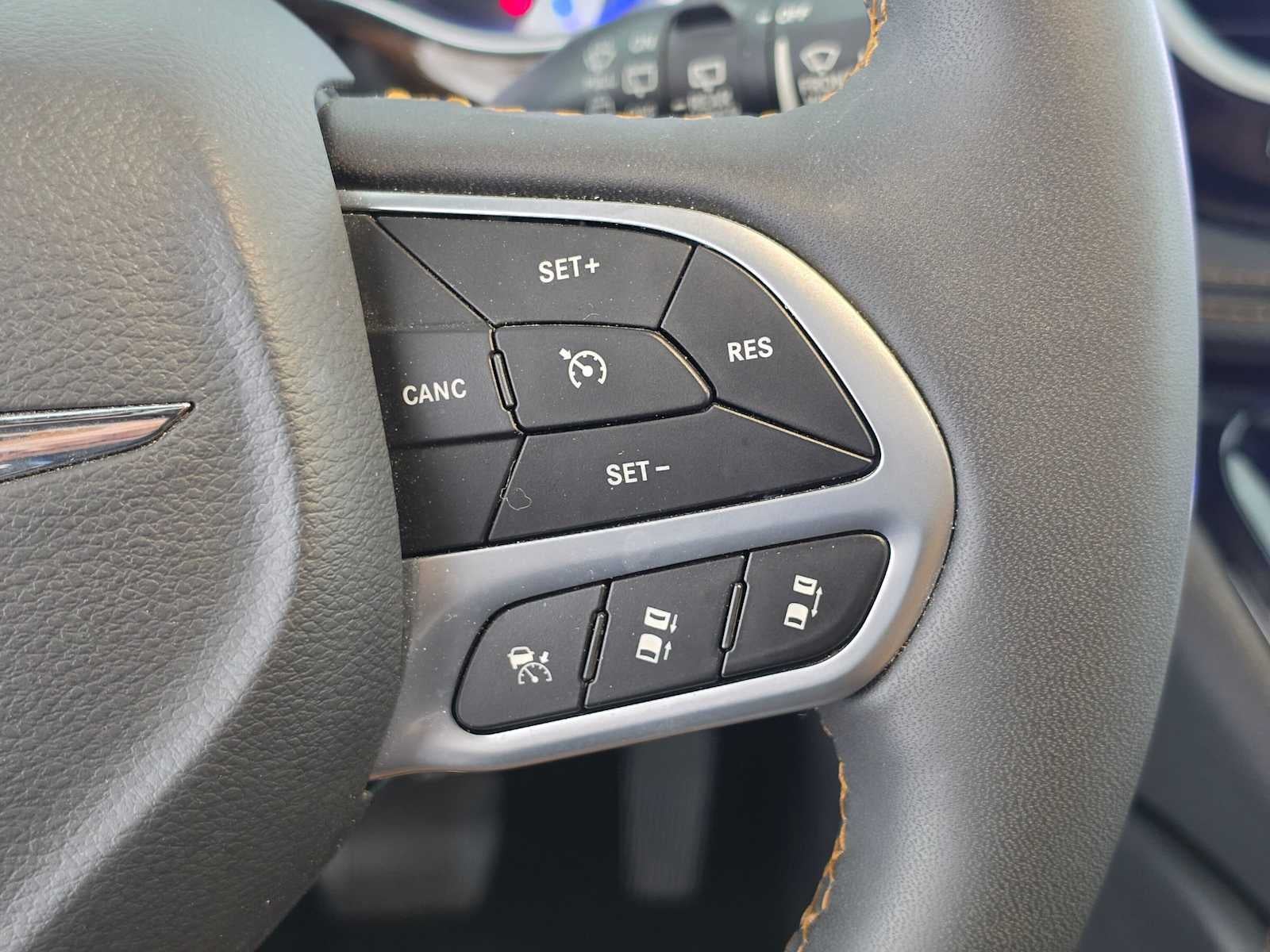 2023 Chrysler Pacifica Hybrid Pinnacle