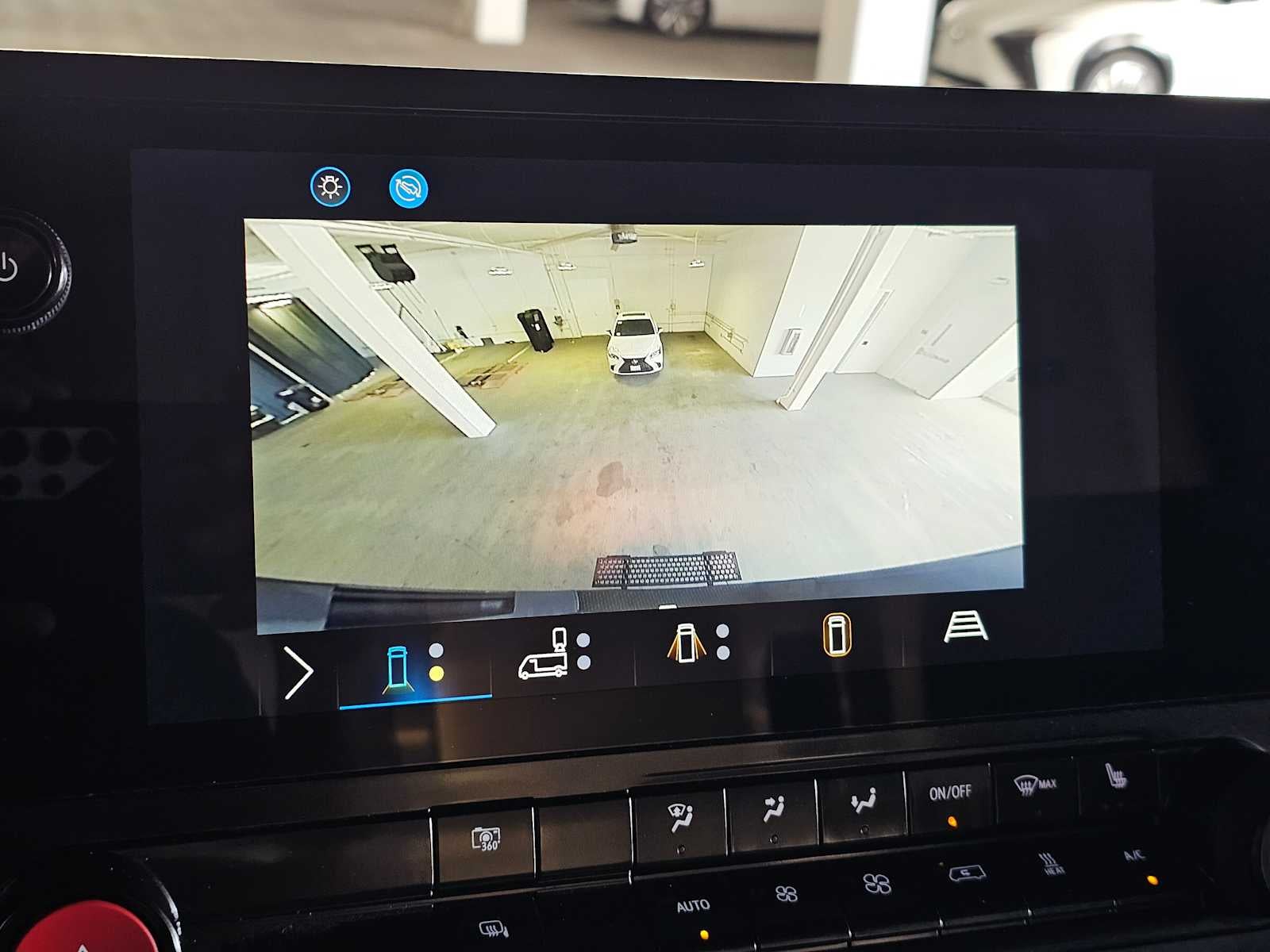 2025 Chevrolet BrightDrop 400 eFWD 400