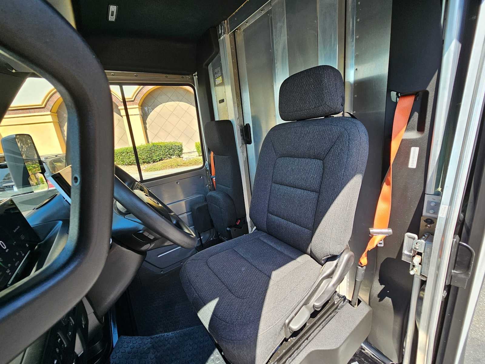 2023 BrightDrop Zevo 600 eAWD 600