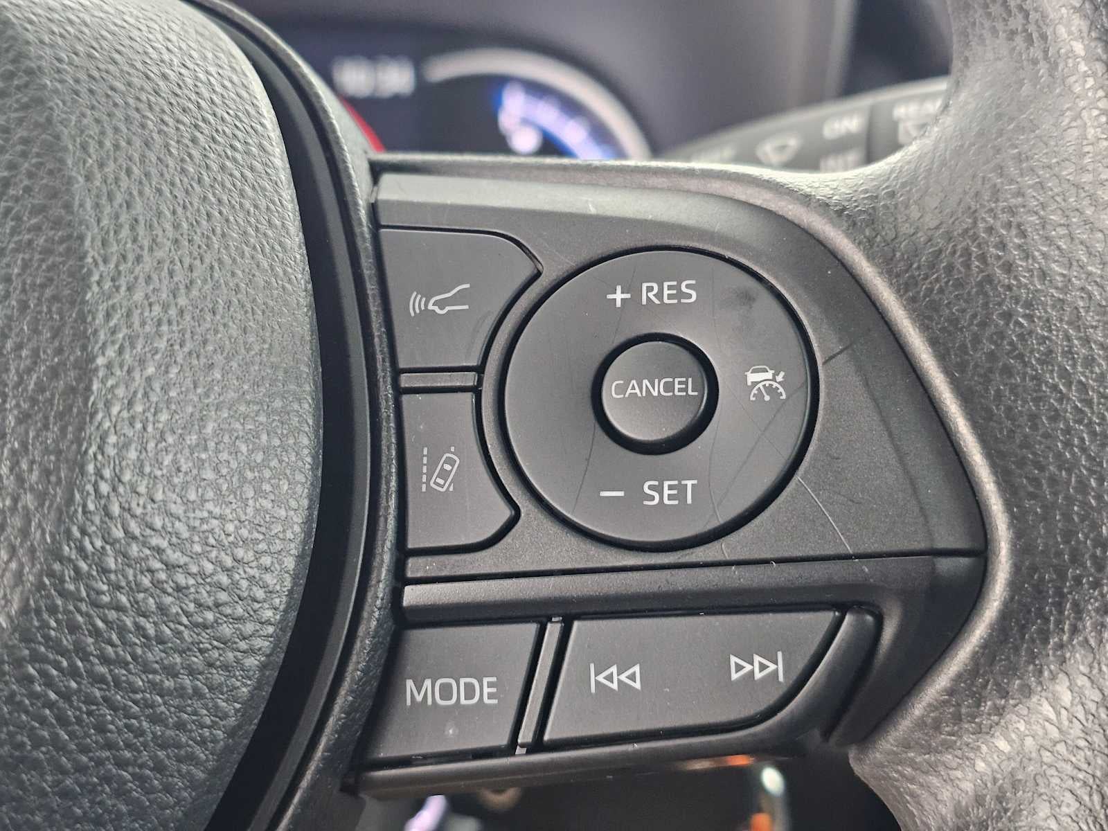 2023 Toyota RAV4 Hybrid LE