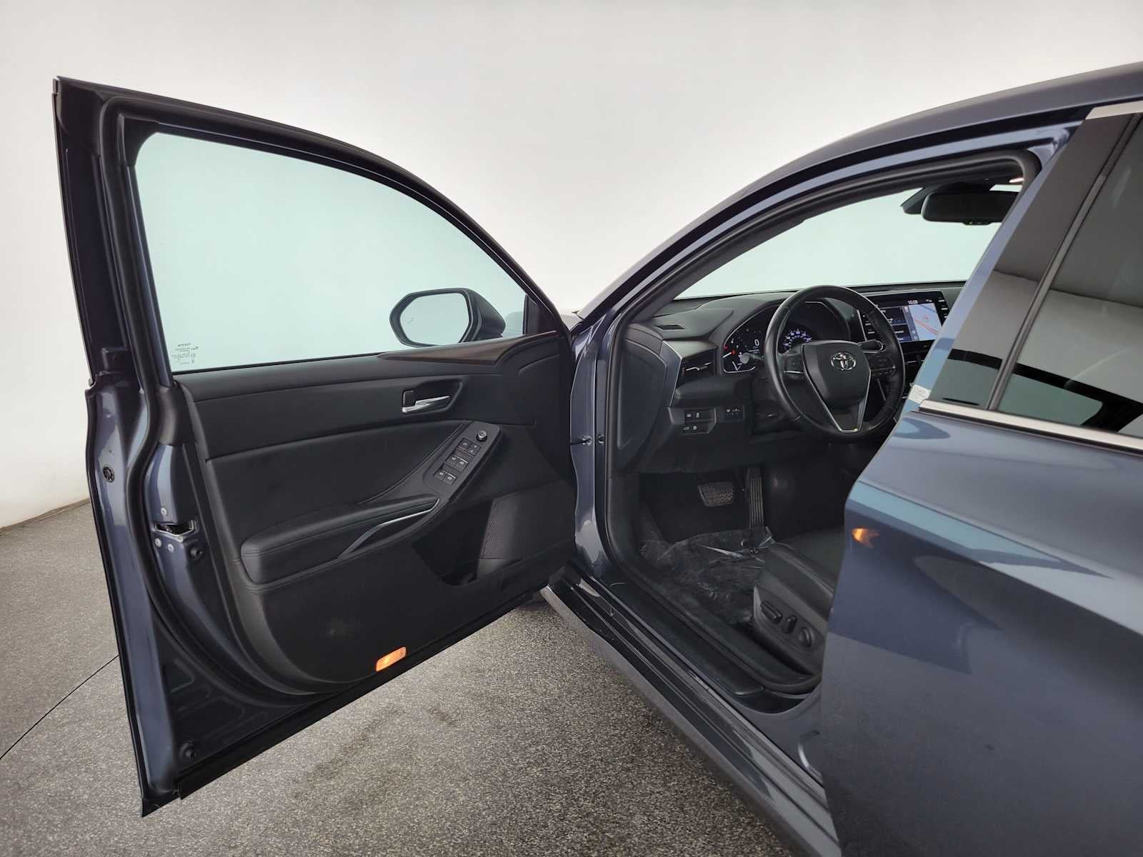 2020 Toyota Avalon XLE