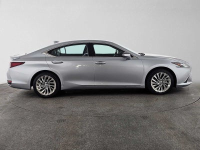 2023 Lexus ES 300h Luxury