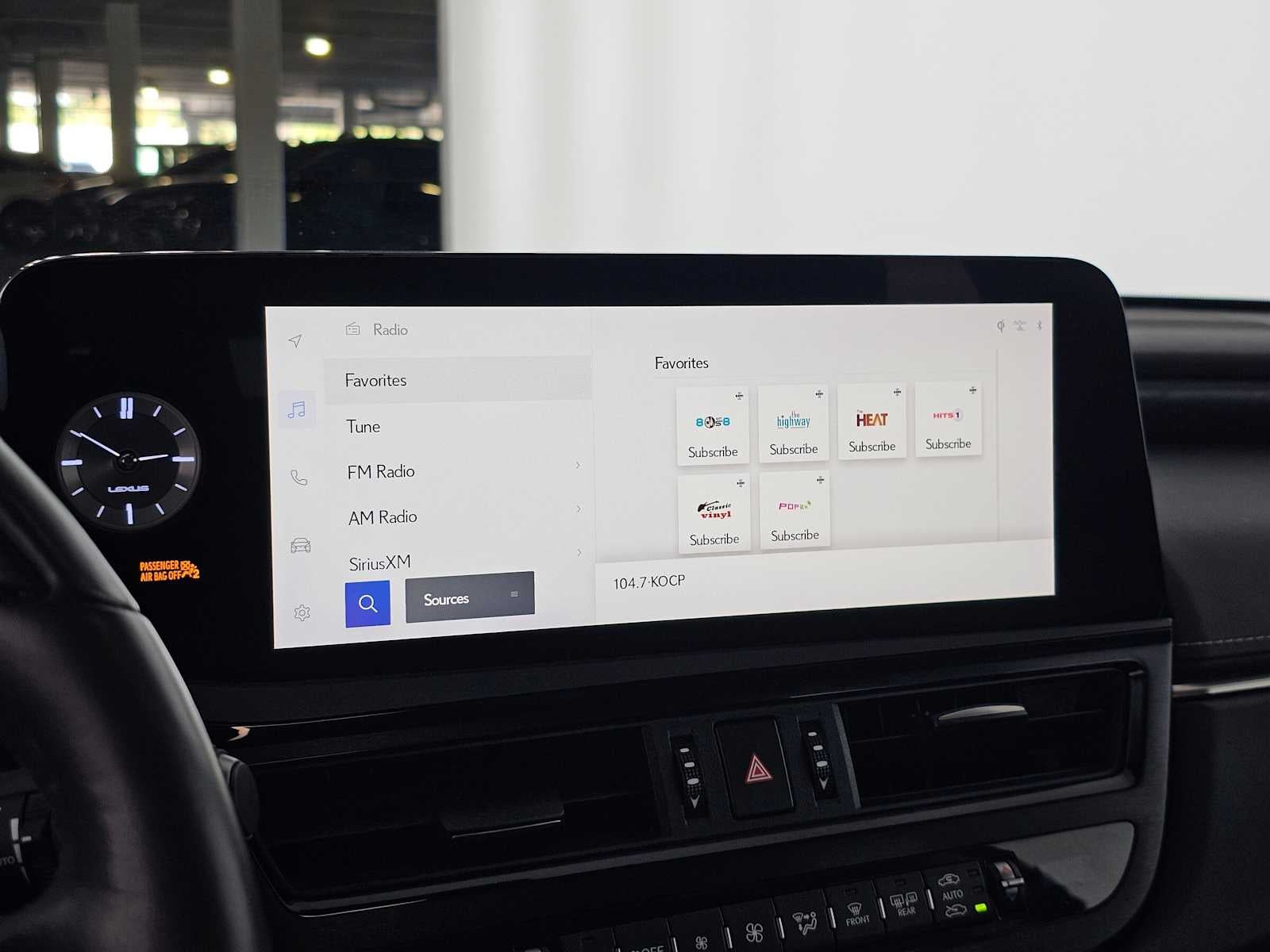 2023 Lexus ES 300h Luxury