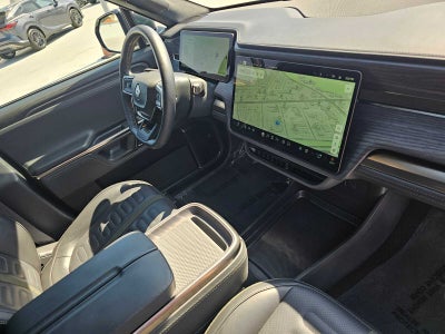 2024 Rivian R1S Adventure