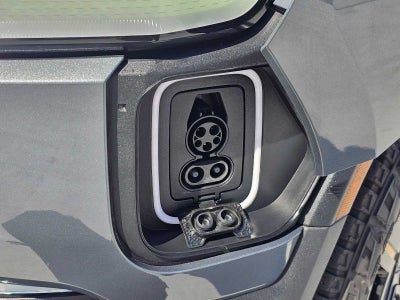 2024 Rivian R1S Adventure