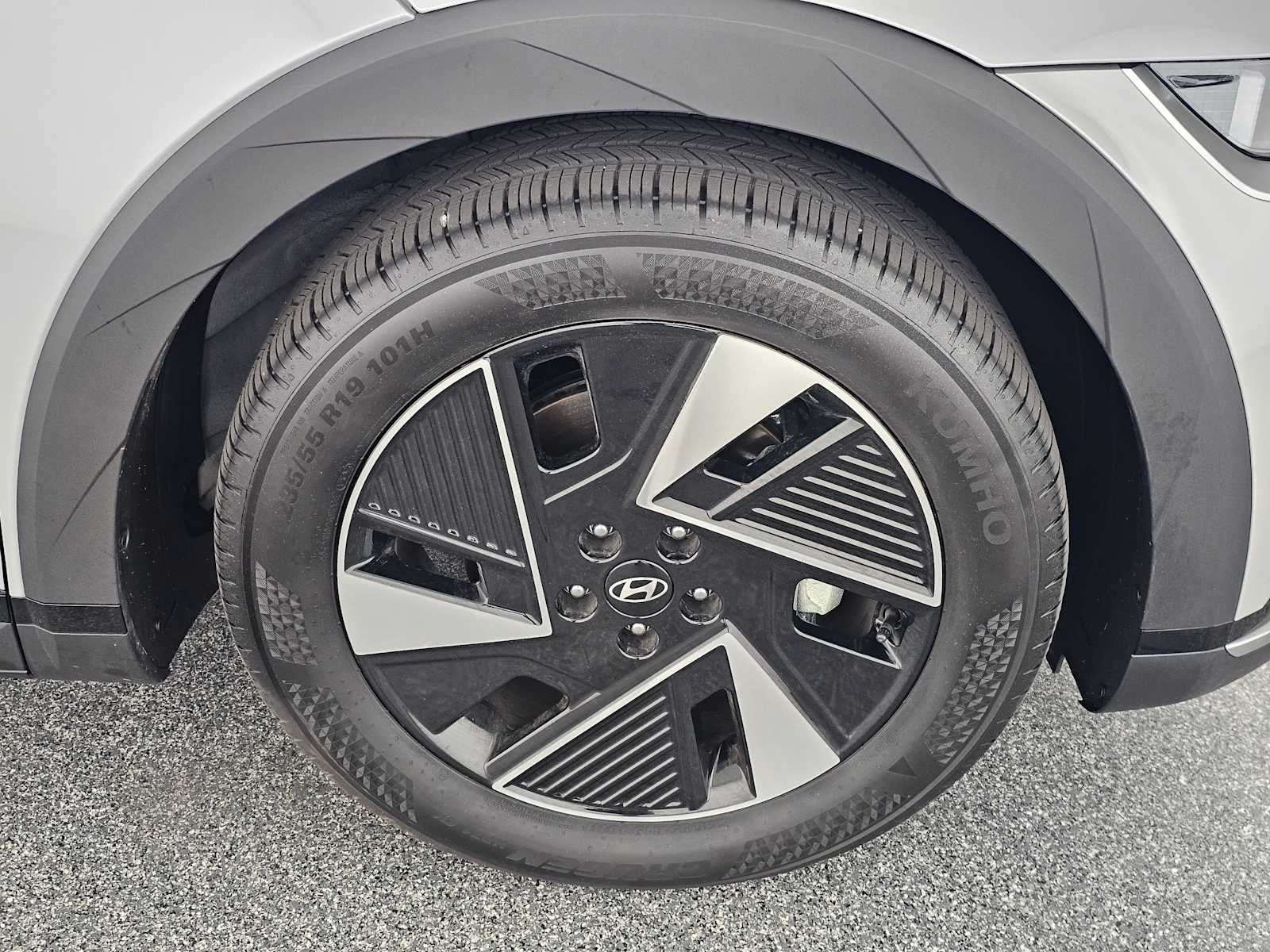 2025 Hyundai IONIQ 5 SEL