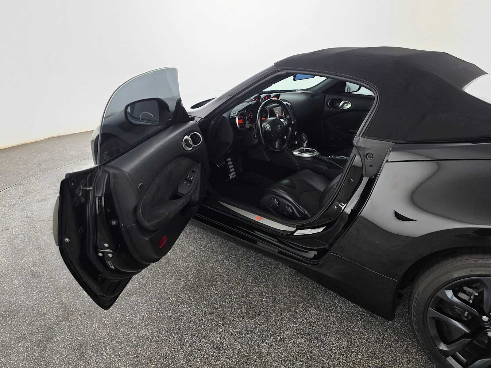 2018 Nissan 370Z Roadster Touring
