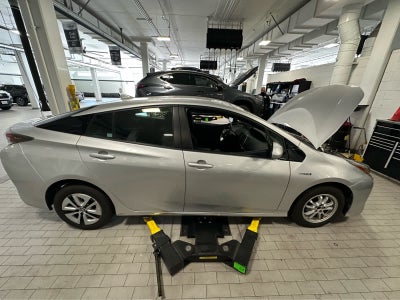 2017 Toyota Prius Two