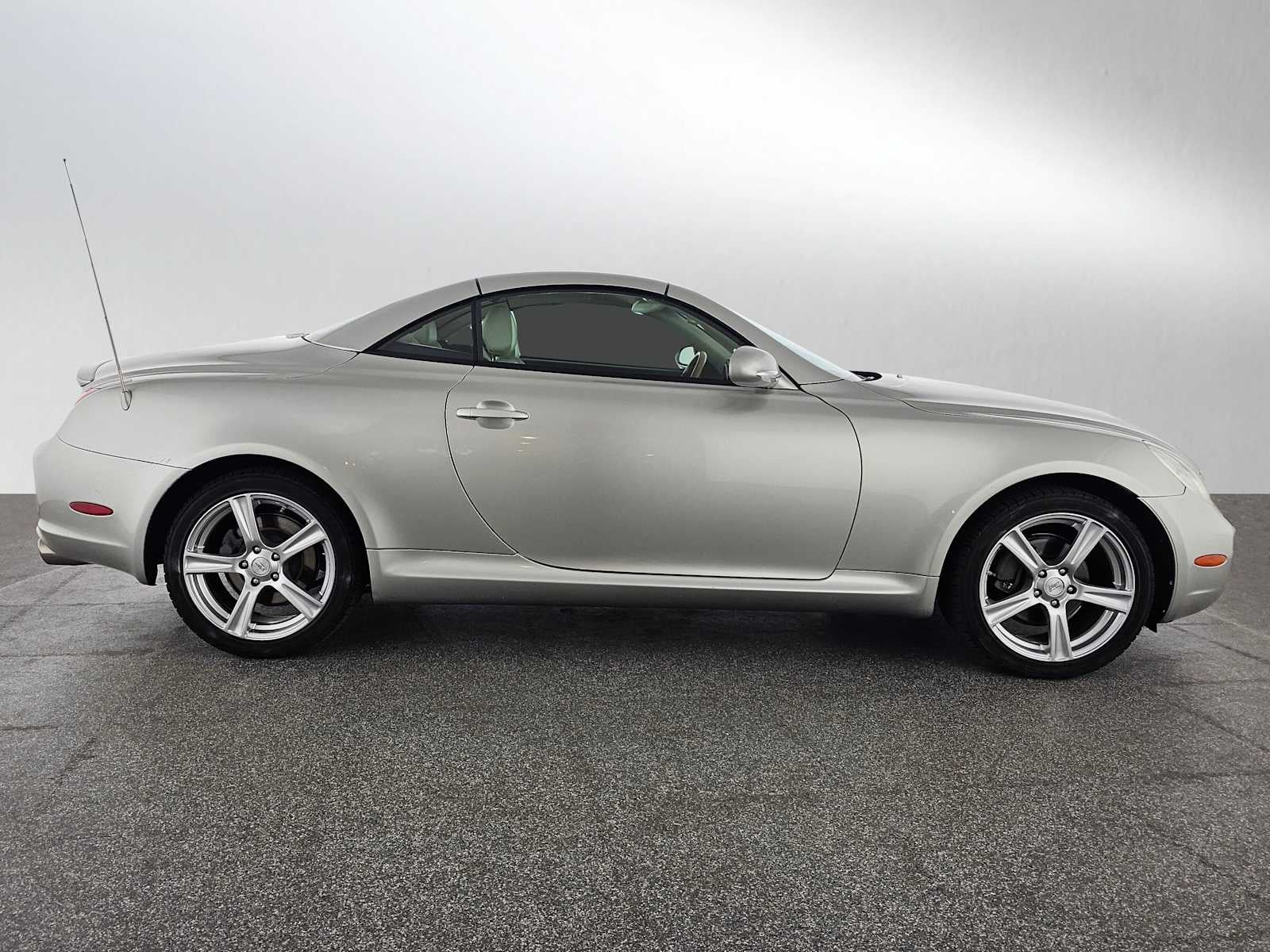 2005 Lexus SC 430 2dr Convertible