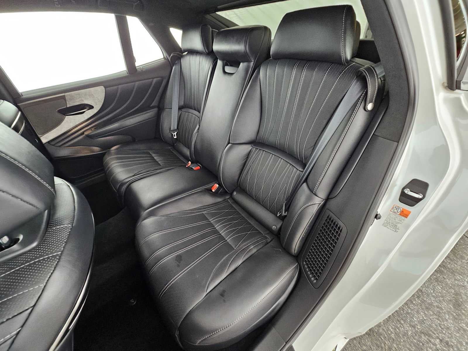 2023 Lexus LS 500h LS 500h