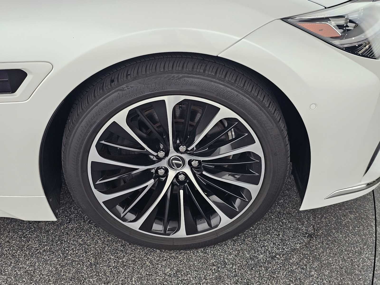 2023 Lexus LS 500h LS 500h