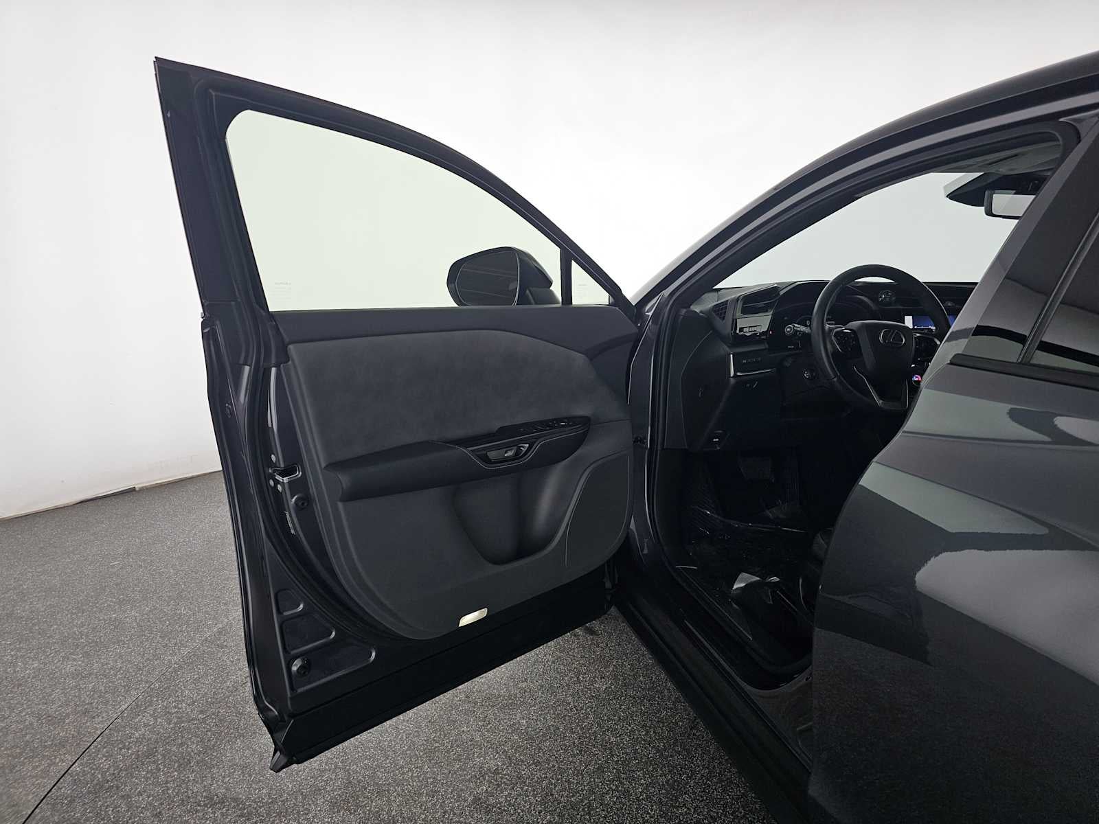 2023 Lexus RZ 450e Premium