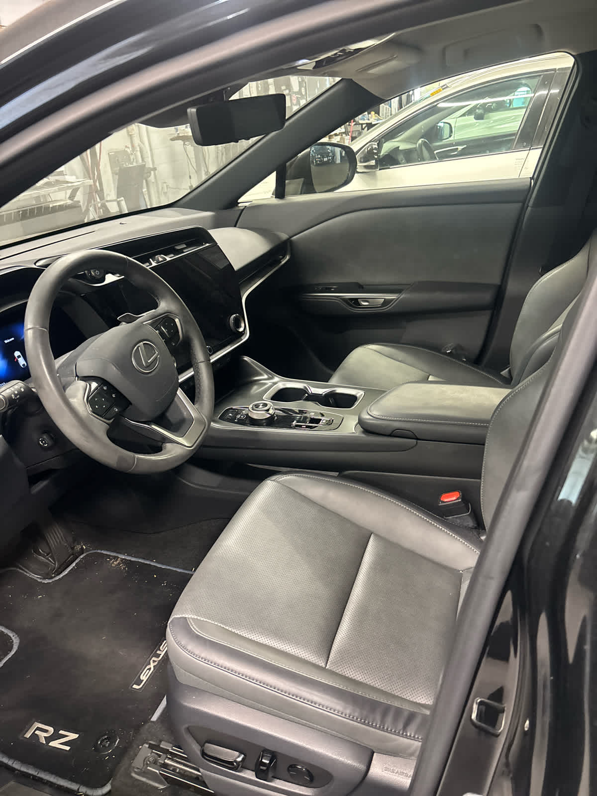 2023 Lexus RZ 450e Premium