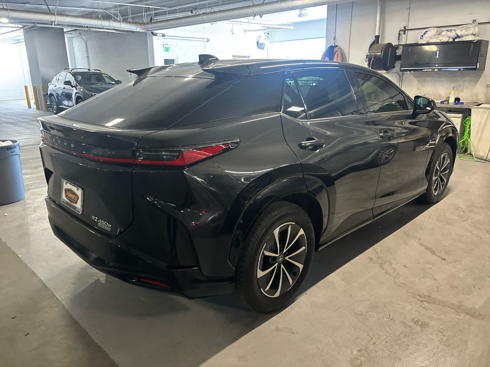 2023 Lexus RZ 450e Premium