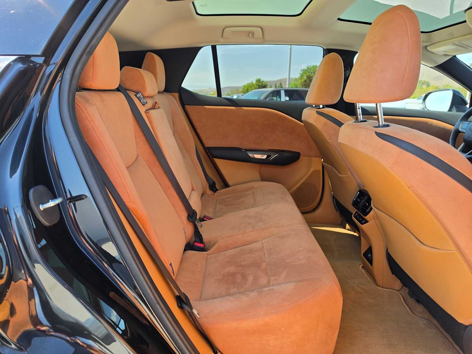 2023 Lexus RZ 450e Luxury