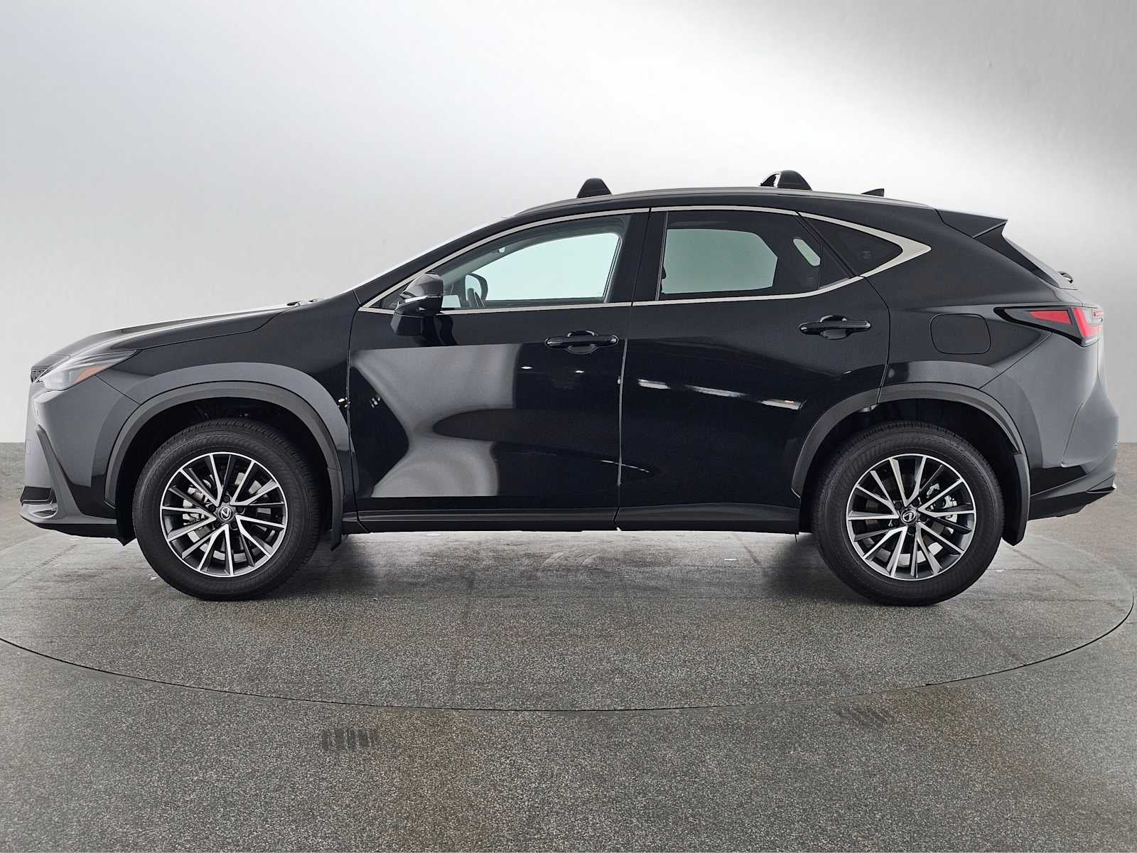 2025 Lexus NX 350h Premium