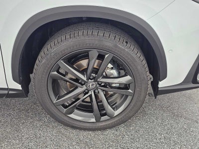 2026 Lexus NX 450h+ Luxury