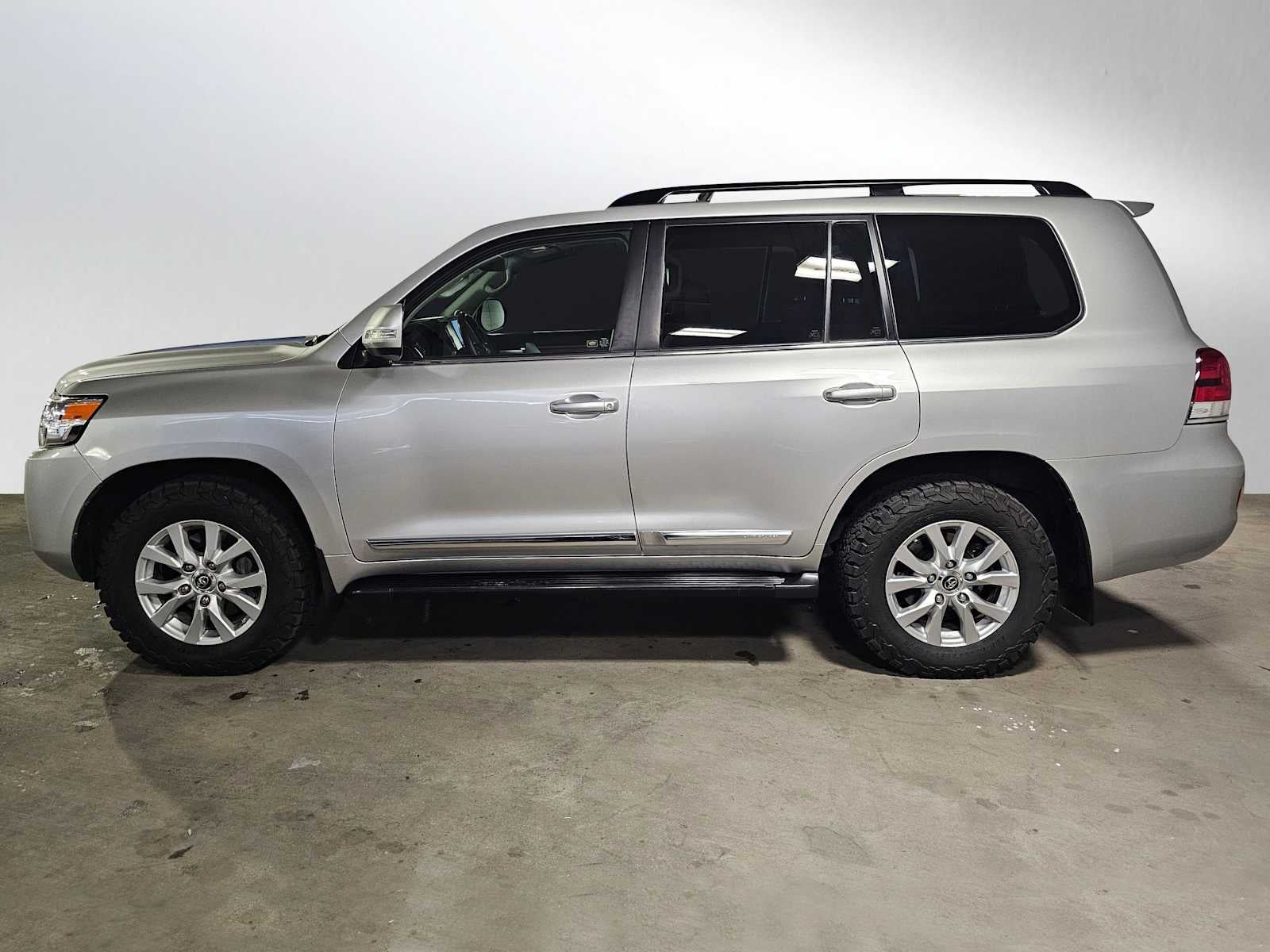 2019 Toyota Land Cruiser 4WD (Natl)