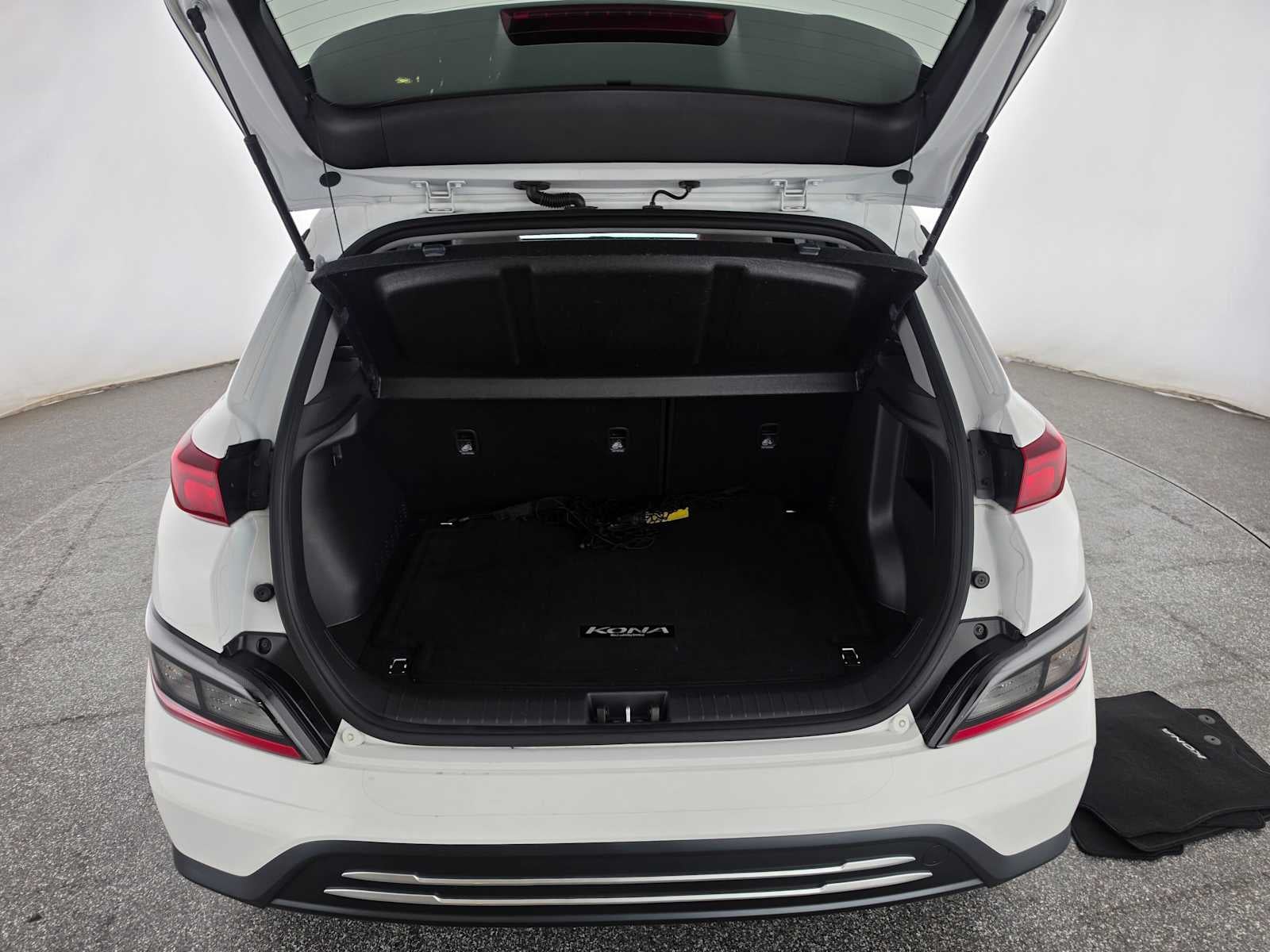 2023 Hyundai Kona Electric SE