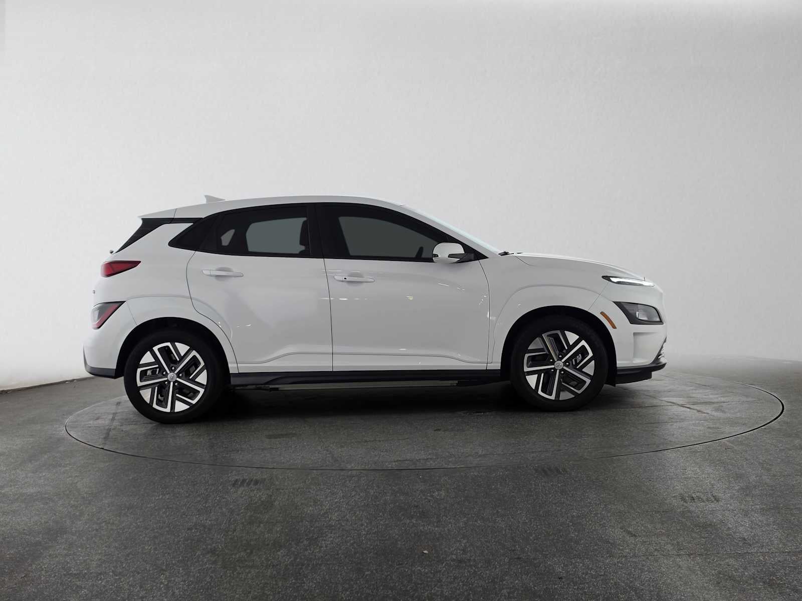 2023 Hyundai Kona Electric SE