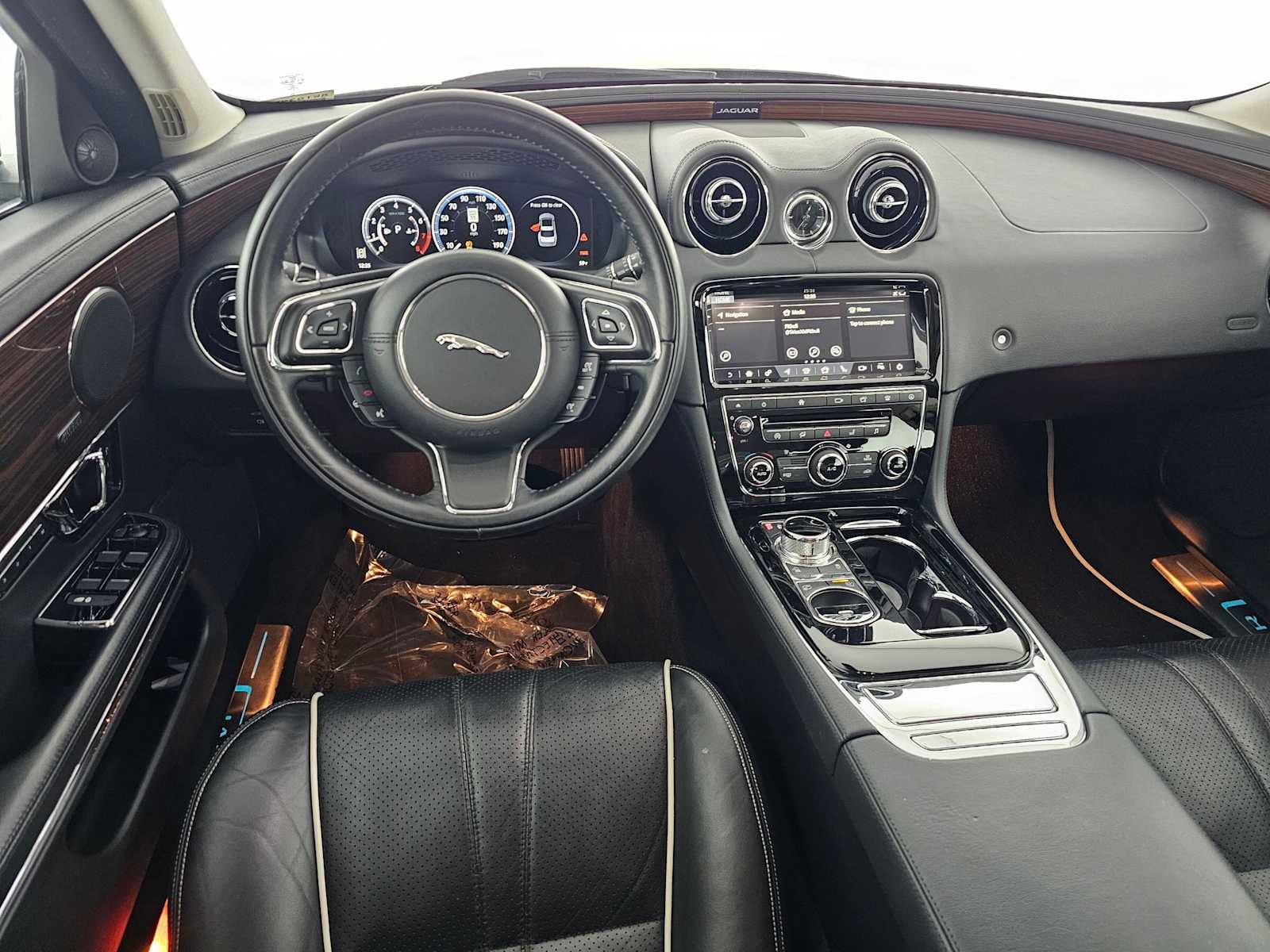 2019 Jaguar XJ XJ R-Sport